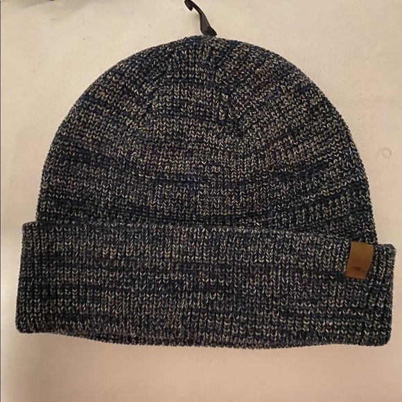 Roots Toque - Picture 1 of 1